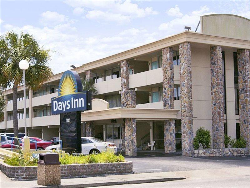 Days Inn By Wyndham Myrtle Beach-Beach Front Екстер'єр фото