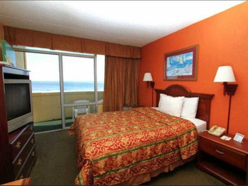 Days Inn By Wyndham Myrtle Beach-Beach Front Екстер'єр фото
